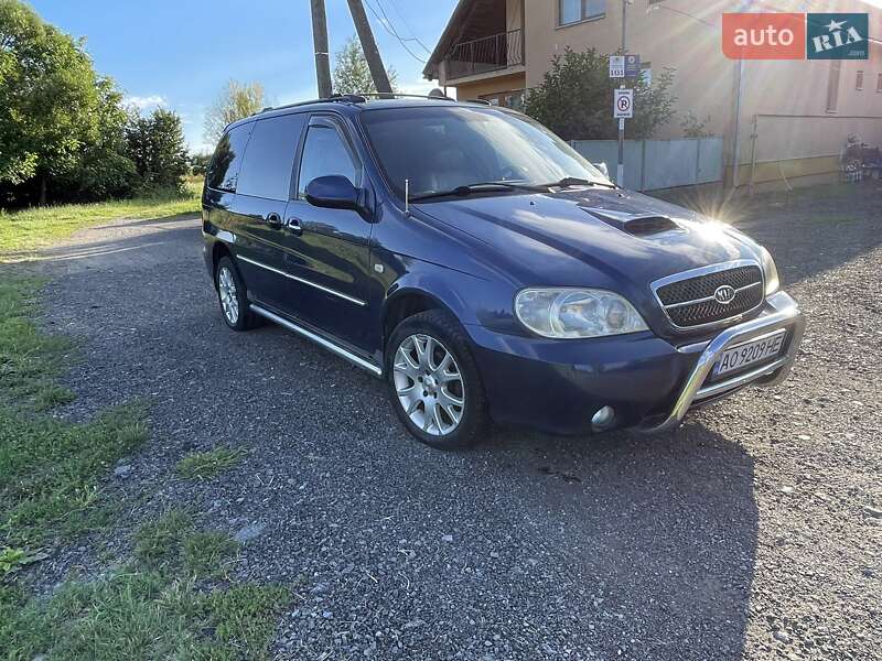 Kia Carnival 2003