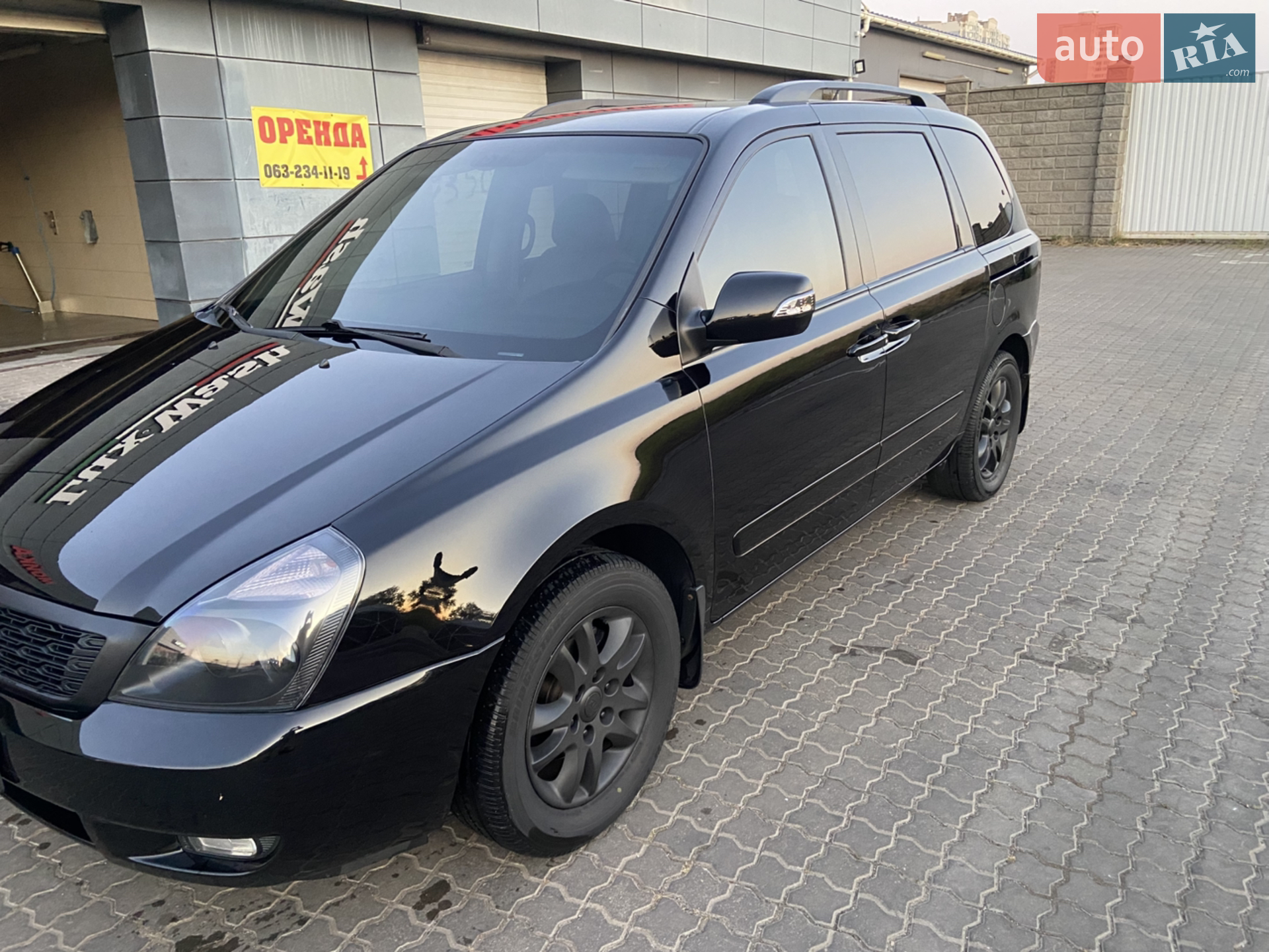 2011 Kia Carnival - мініатюра 4