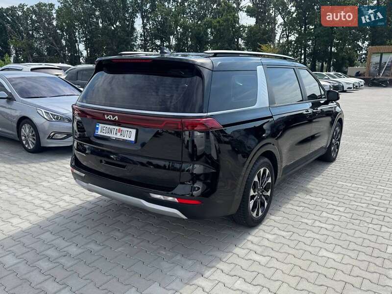 Мінівен Kia Carnival 2021 в Києві
