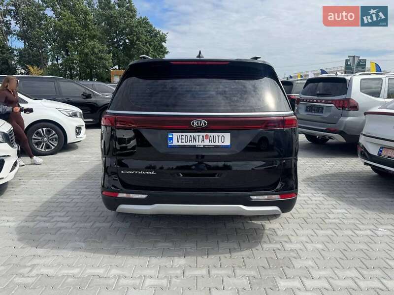 Мінівен Kia Carnival 2021 в Києві