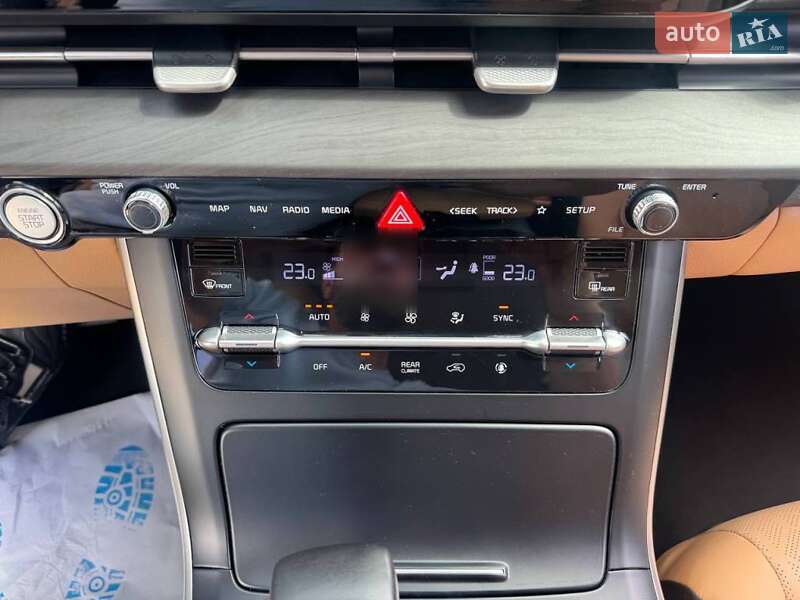 Мінівен Kia Carnival 2021 в Києві