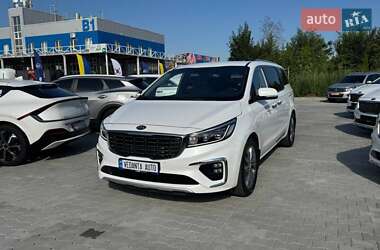 Мінівен Kia Carnival 2019 в Києві