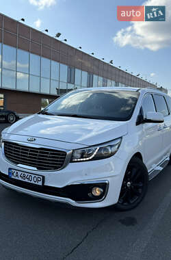 Минивэн Kia Carnival 2016 в Киеве