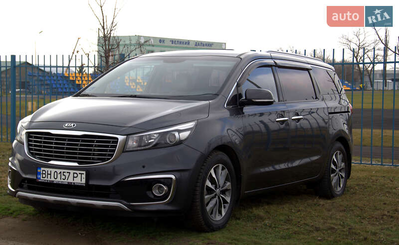 Минивэн Kia Carnival 2015 в Одессе