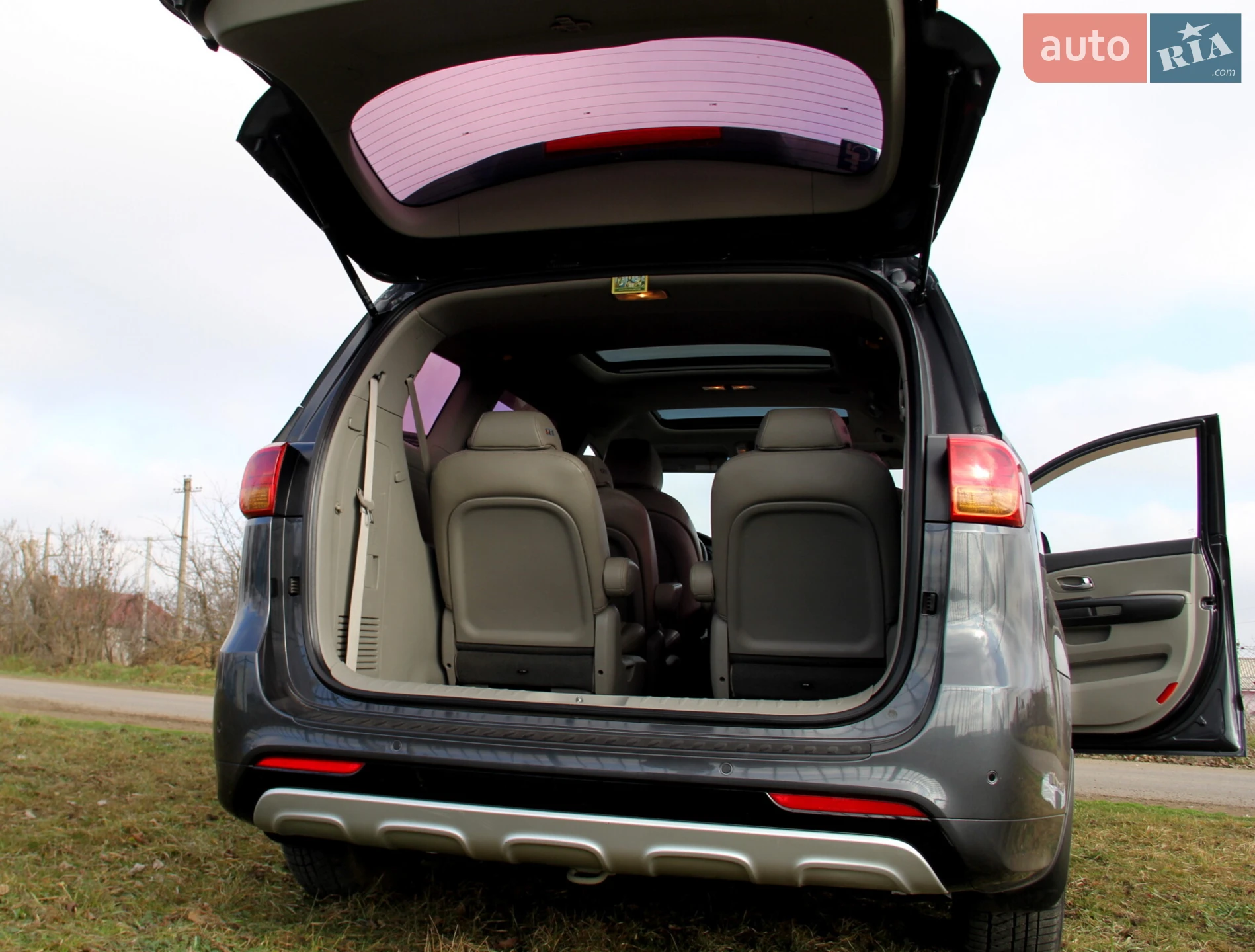 2015 Kia Carnival - мініатюра 11