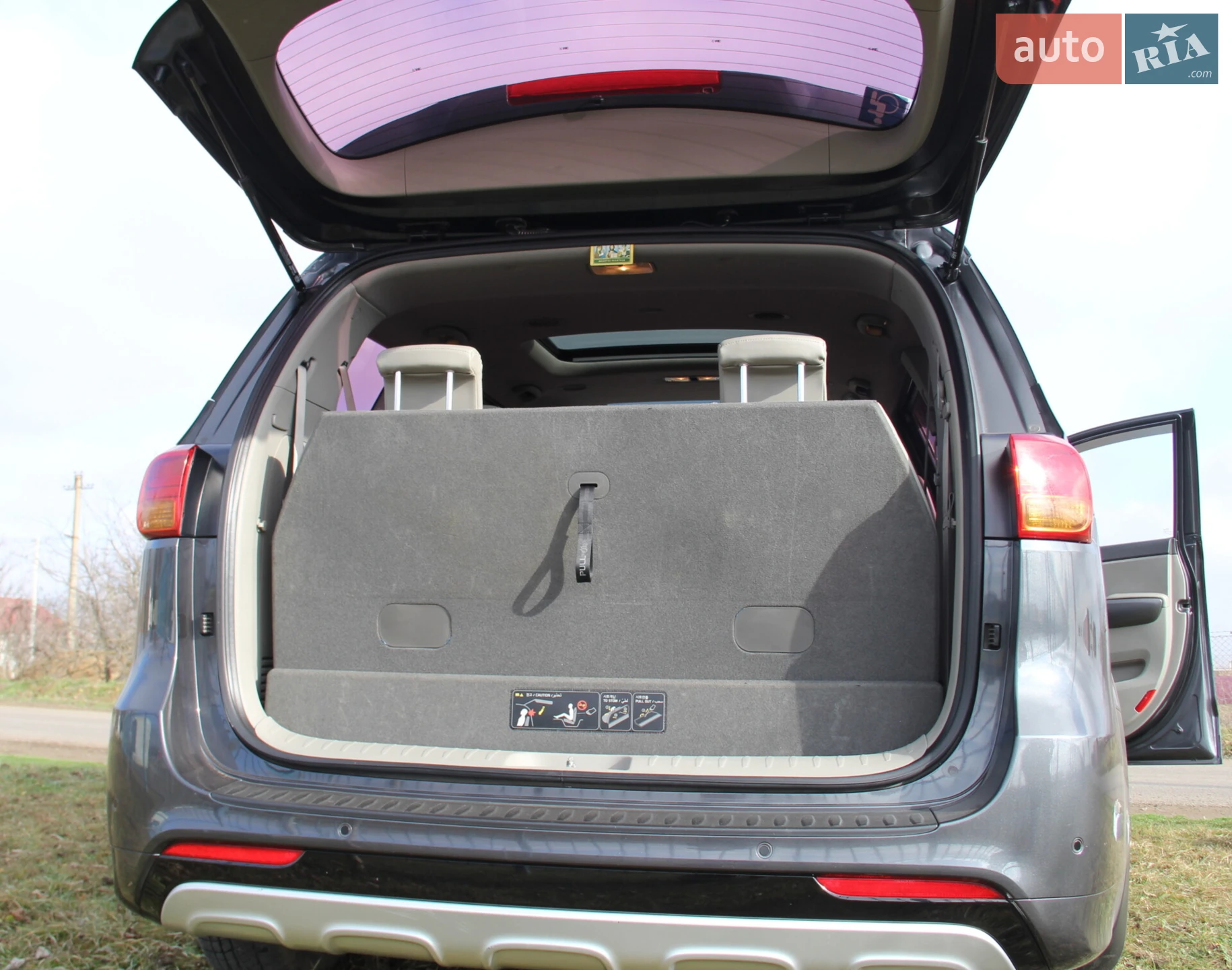 2015 Kia Carnival - мініатюра 15