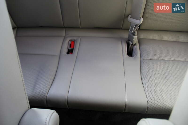 Минивэн Kia Carnival 2015 в Одессе