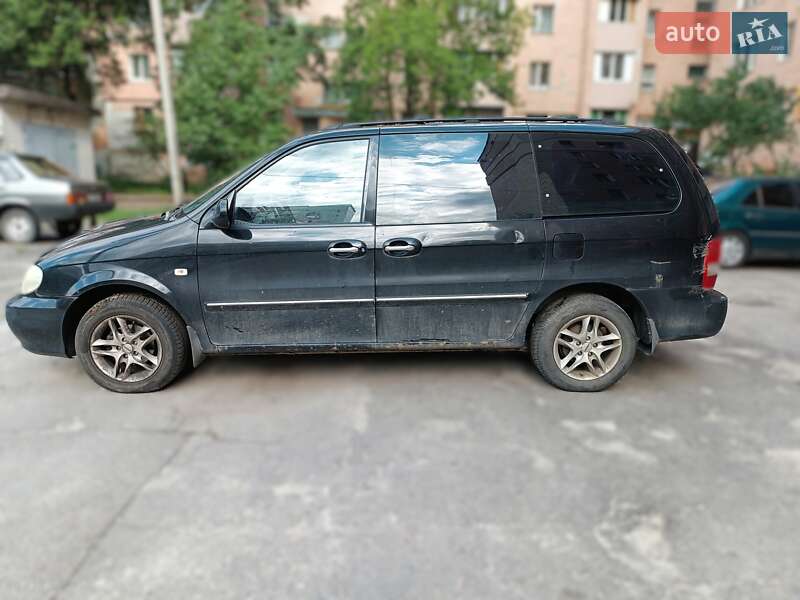 Мінівен Kia Carnival 2003 в Харкові