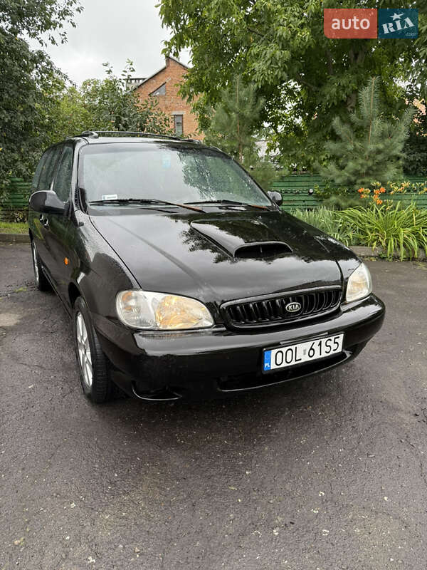 Kia Carnival 1999