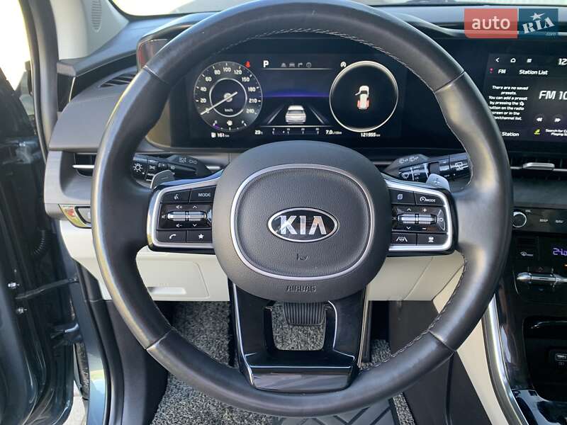 Мінівен Kia Carnival 2021 в Львові