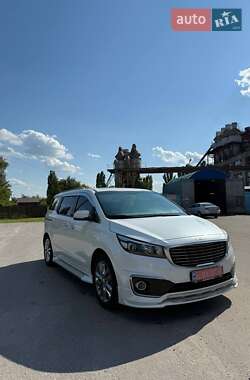 Минивэн Kia Carnival 2014 в Калиновке