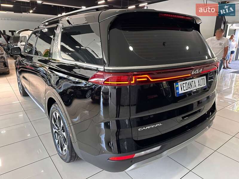 Мінівен Kia Carnival 2022 в Одесі