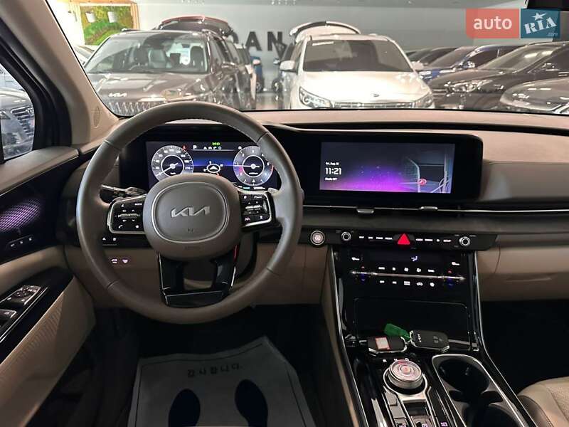 Мінівен Kia Carnival 2022 в Одесі