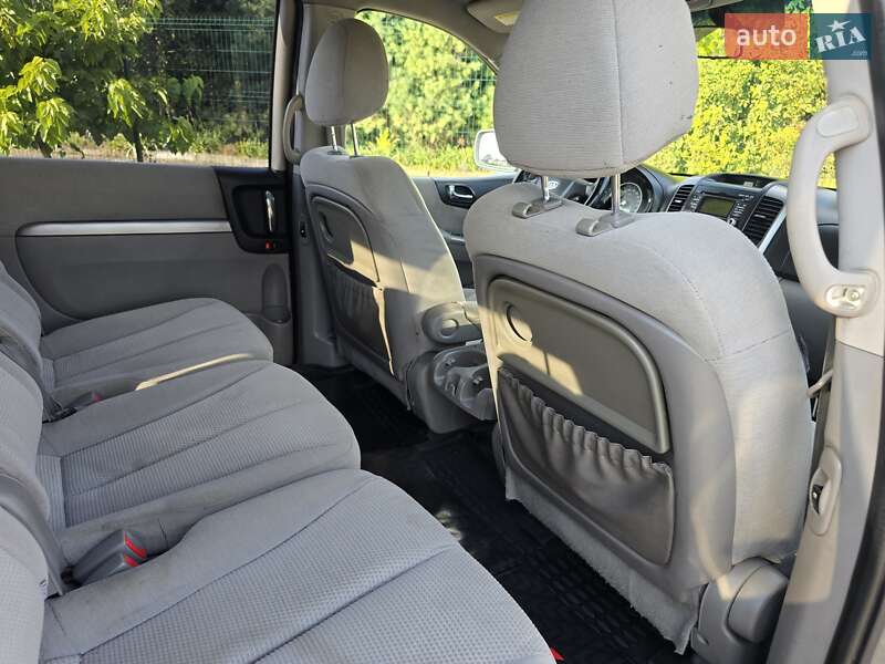 Минивэн Kia Carnival 2008 в Хмельницком