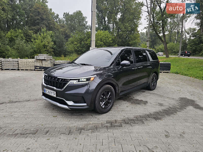 Мінівен Kia Carnival 2023 в Трускавці