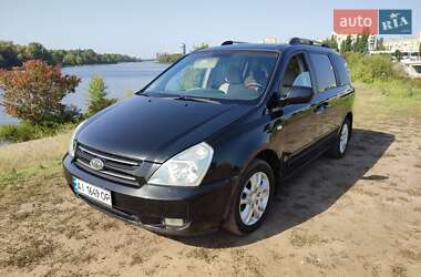 Минивэн Kia Carnival 2006 в Киеве