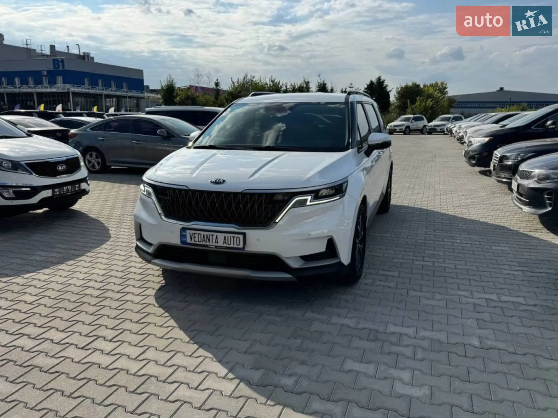 2021 Kia Carnival - фото 1