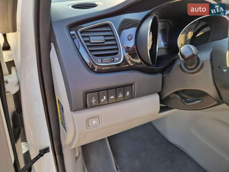Минивэн Kia Carnival 2018 в Одессе