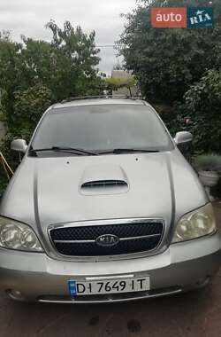 Минивэн Kia Carnival 2003 в  фото 13 Минивэн Kia Carnival 2003 в