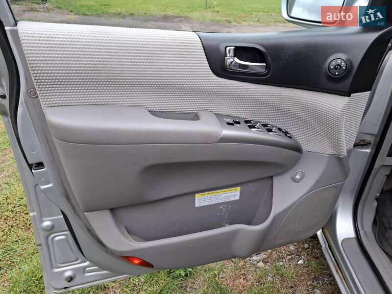 Минивэн Kia Carnival 2007 в Житомире фото 11 Минивэн Kia Carnival 2007 в Житомире