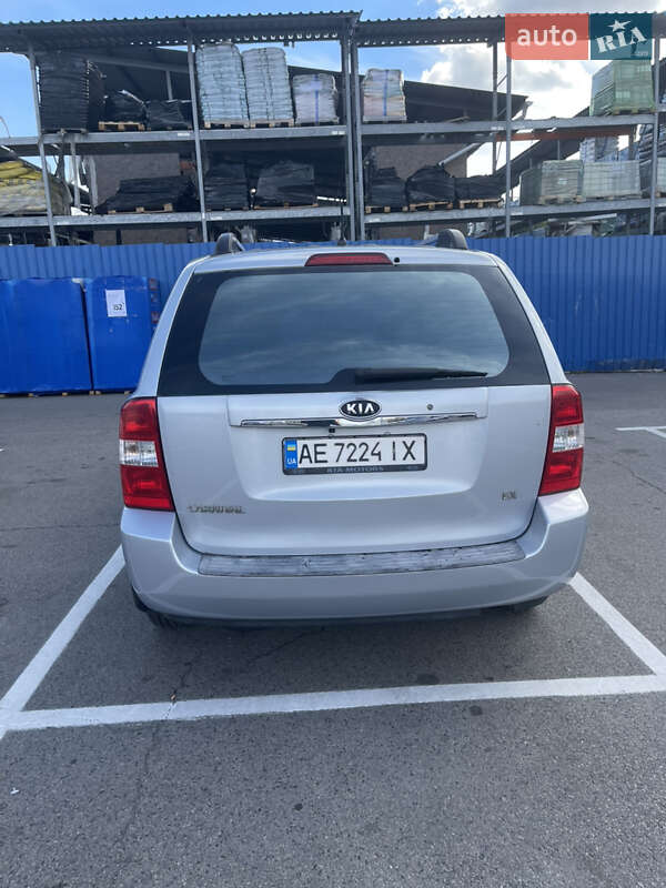 Минивэн Kia Carnival 2008 в Днепре фото 4 Минивэн Kia Carnival 2008 в Днепре