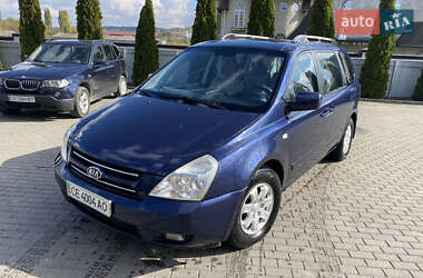 Минивэн Kia Carnival 2006 в Черновцах
