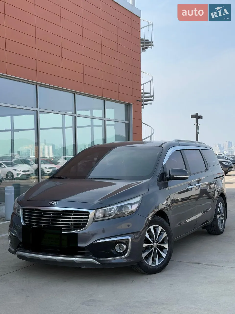 2015 Kia Carnival - мініатюра 35