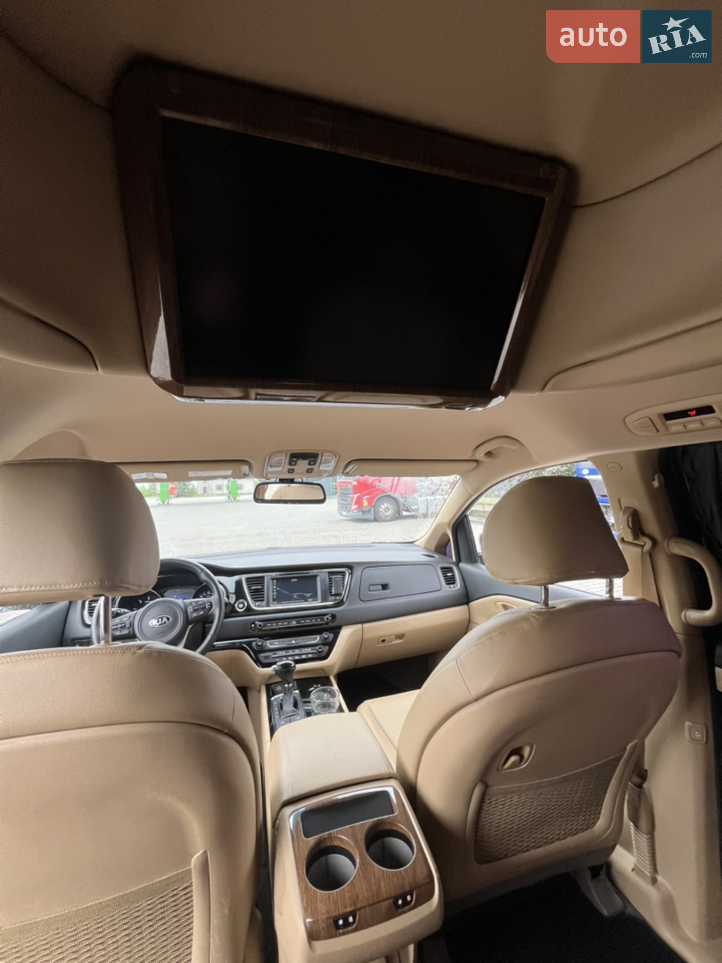 2016 Kia Carnival - мініатюра 15