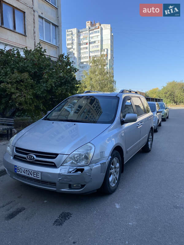 Мінівен Kia Carnival 2006 в Полтаві фото 4 Мінівен Kia Carnival 2006 в Полтаві