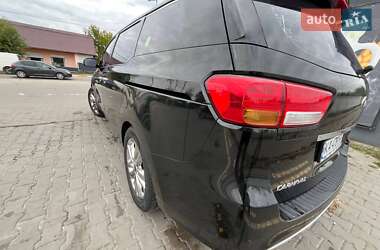 Мінівен Kia Carnival 2014 в 