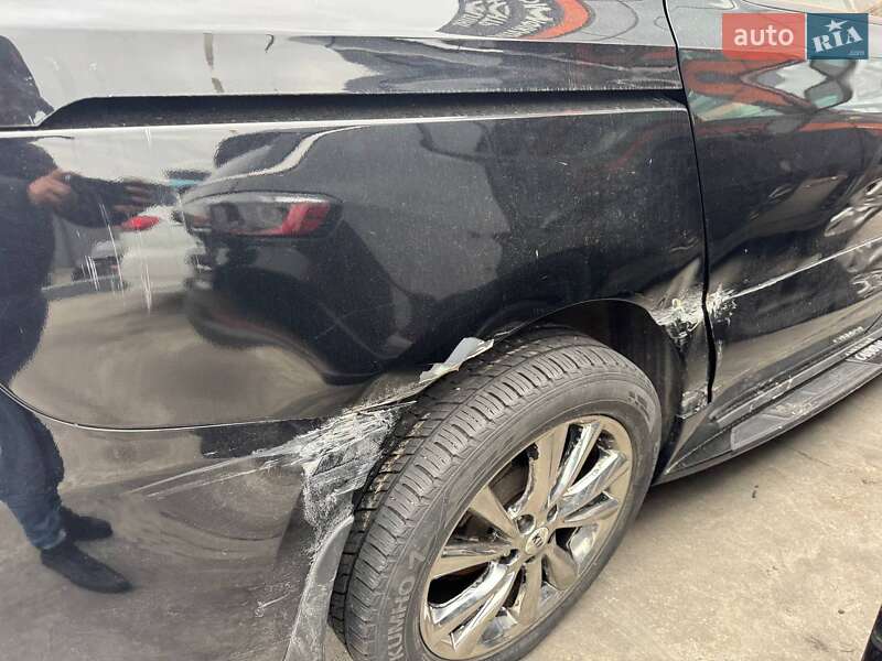 Минивэн Kia Carnival 2019 в Львове