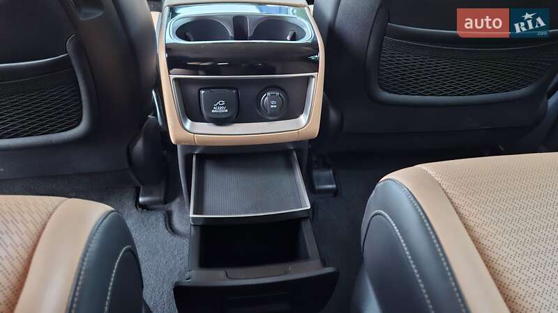 Минивэн Kia Carnival 2021 в Киеве фото 35 Минивэн Kia Carnival 2021 в Киеве