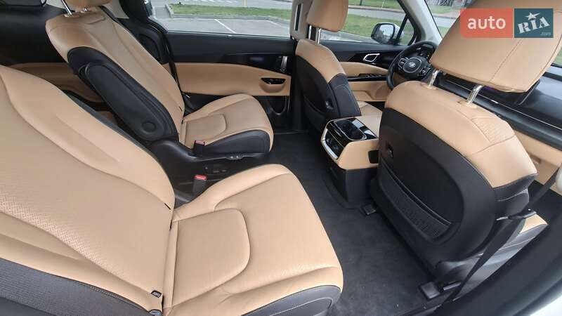 Минивэн Kia Carnival 2021 в Киеве фото 40 Минивэн Kia Carnival 2021 в Киеве