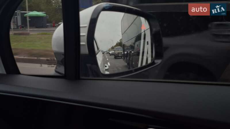 Минивэн Kia Carnival 2021 в Киеве фото 143 Минивэн Kia Carnival 2021 в Киеве