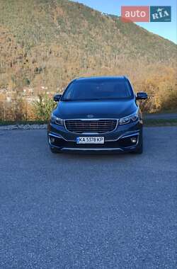 Мінівен Kia Carnival 2014 в Києві