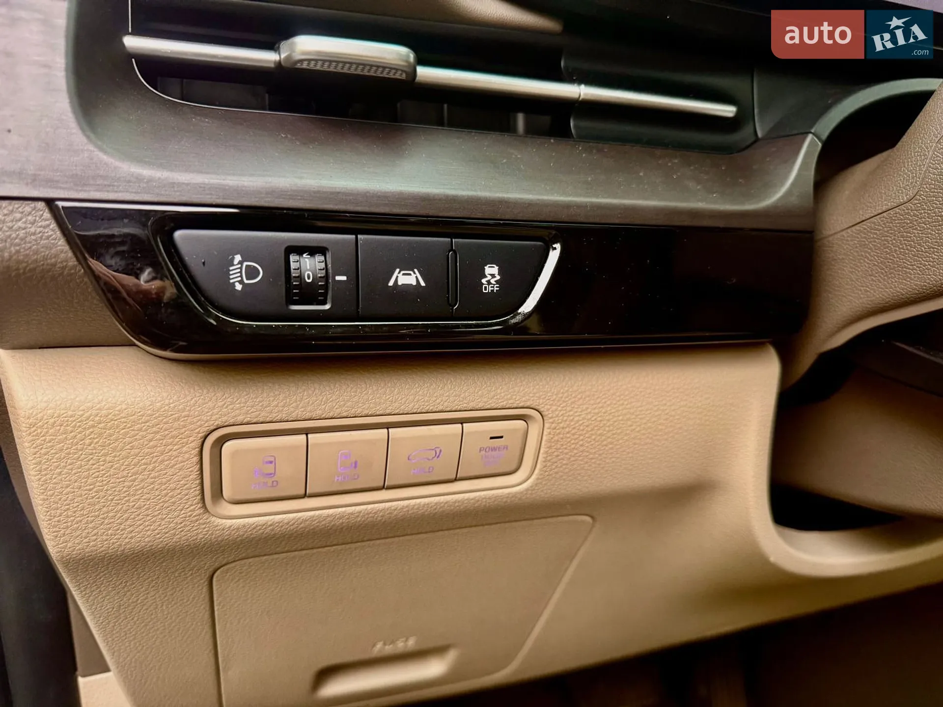2021 Kia Carnival - мініатюра 20