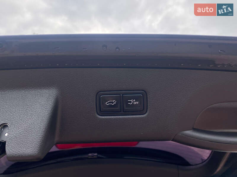 Мінівен Kia Carnival 2021 в Рівному