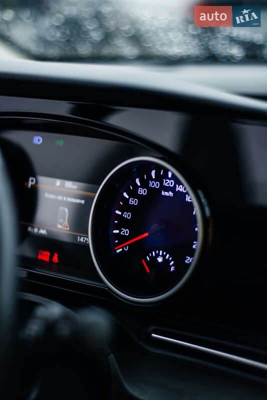 Минивэн Kia Carnival 2021 в Ровно