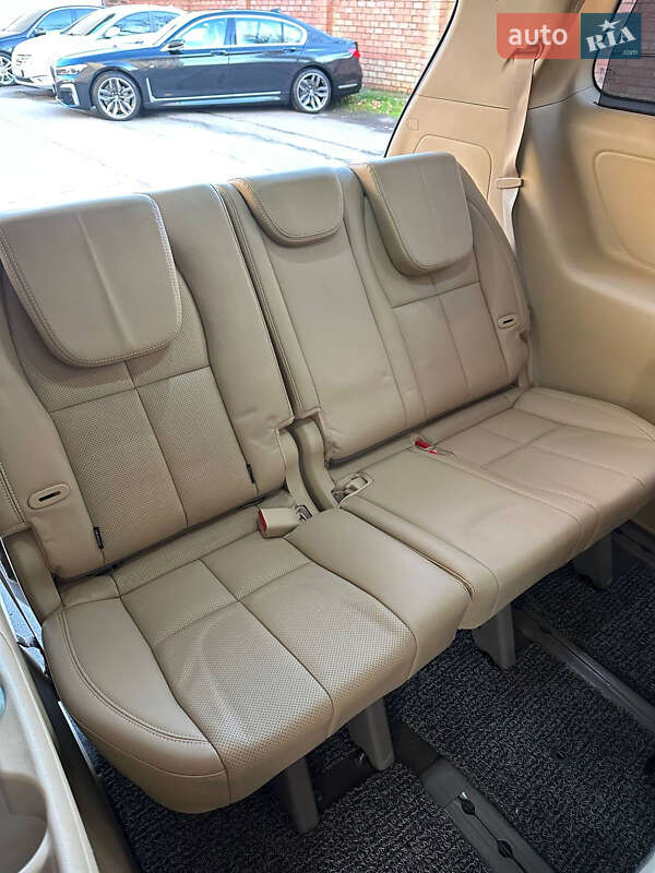 Минивэн Kia Carnival 2017 в Одессе