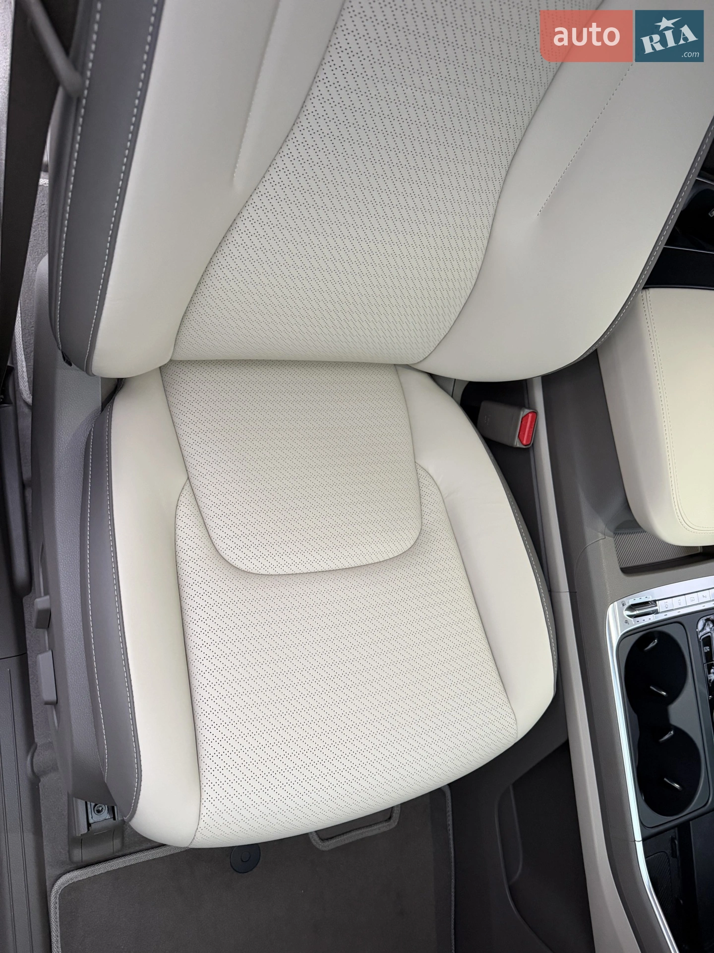 2024 Kia Carnival - мініатюра 40