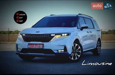 Минивэн Kia Carnival 2021 в Киеве