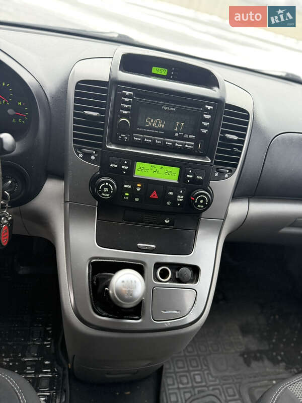 Минивэн Kia Carnival 2007 в Мукачево фото 23 Минивэн Kia Carnival 2007 в Мукачево