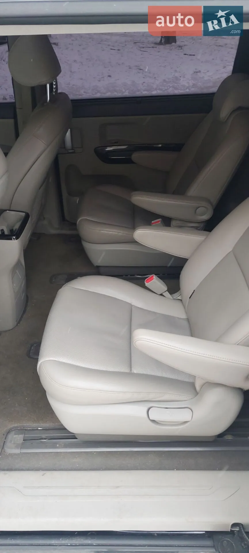 2014 Kia Carnival - мініатюра 29