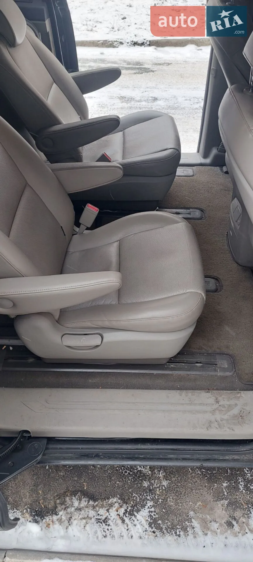 2014 Kia Carnival - мініатюра 30