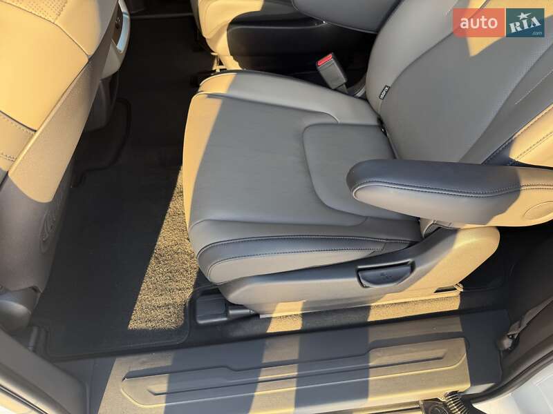 Минивэн Kia Carnival 2024 в Киеве фото 30 Минивэн Kia Carnival 2024 в Киеве