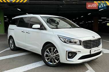 Минивэн Kia Carnival 2019 в Киеве