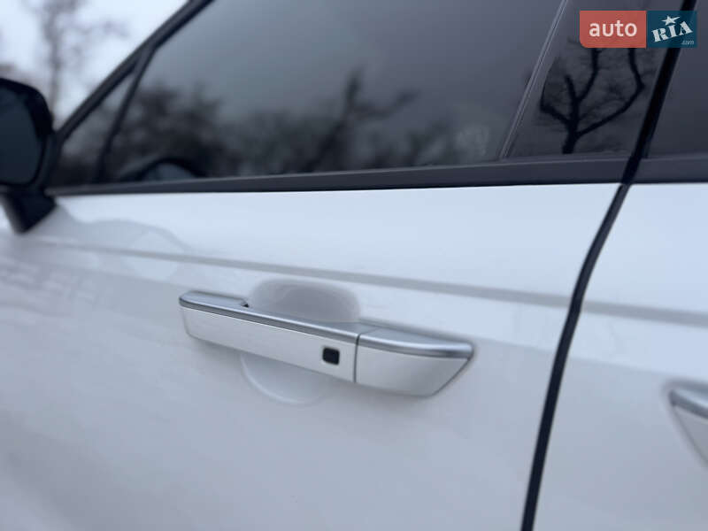 Минивэн Kia Carnival 2021 в Киеве фото 76 Минивэн Kia Carnival 2021 в Киеве