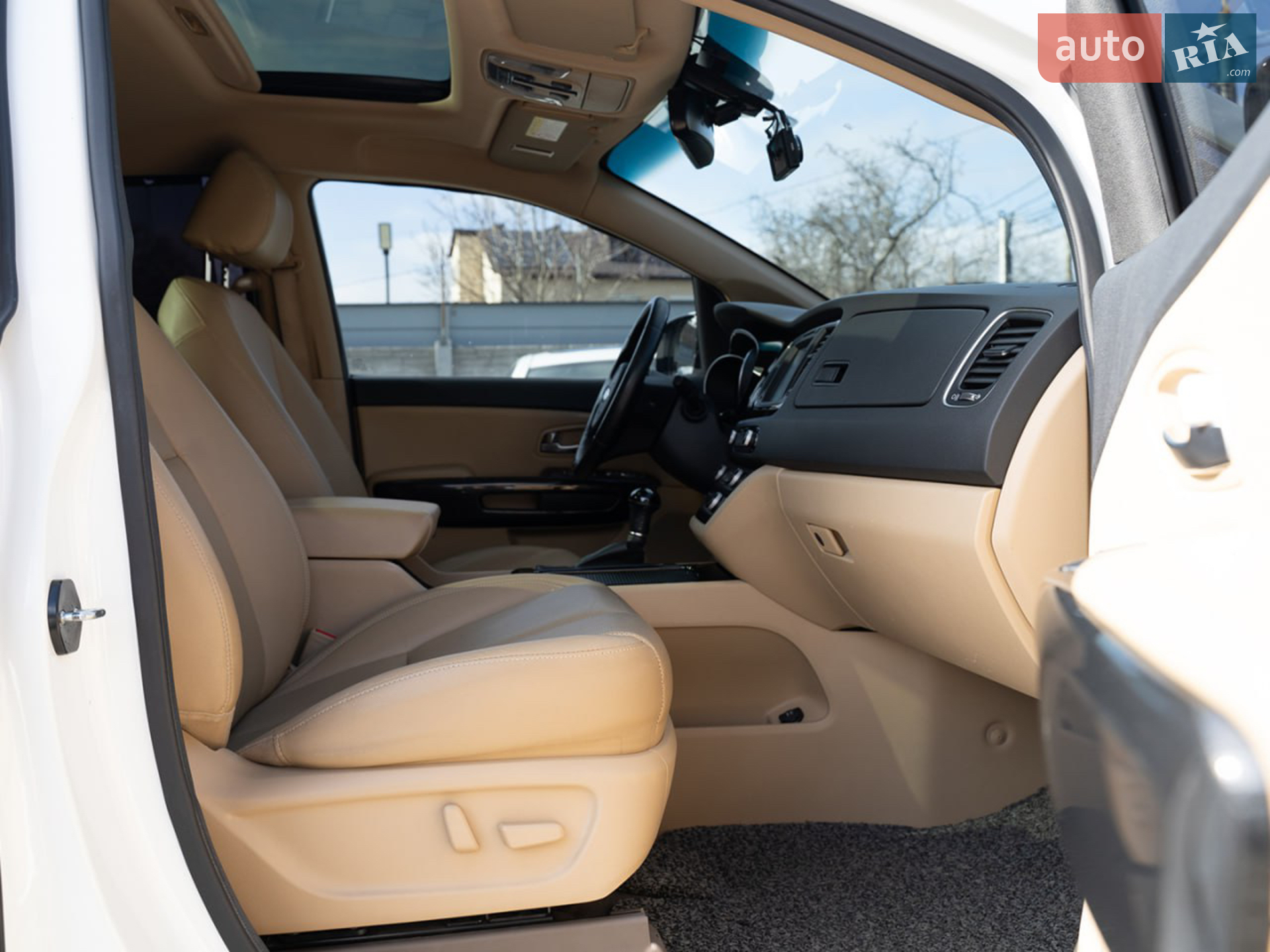 2014 Kia Carnival - мініатюра 31