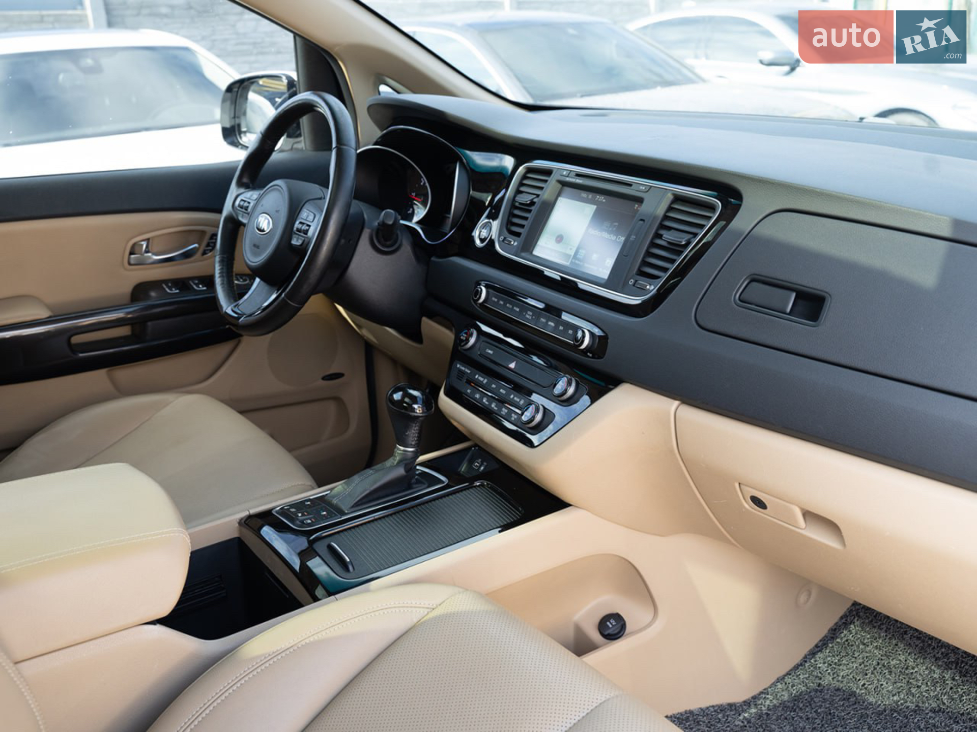 2014 Kia Carnival - мініатюра 35