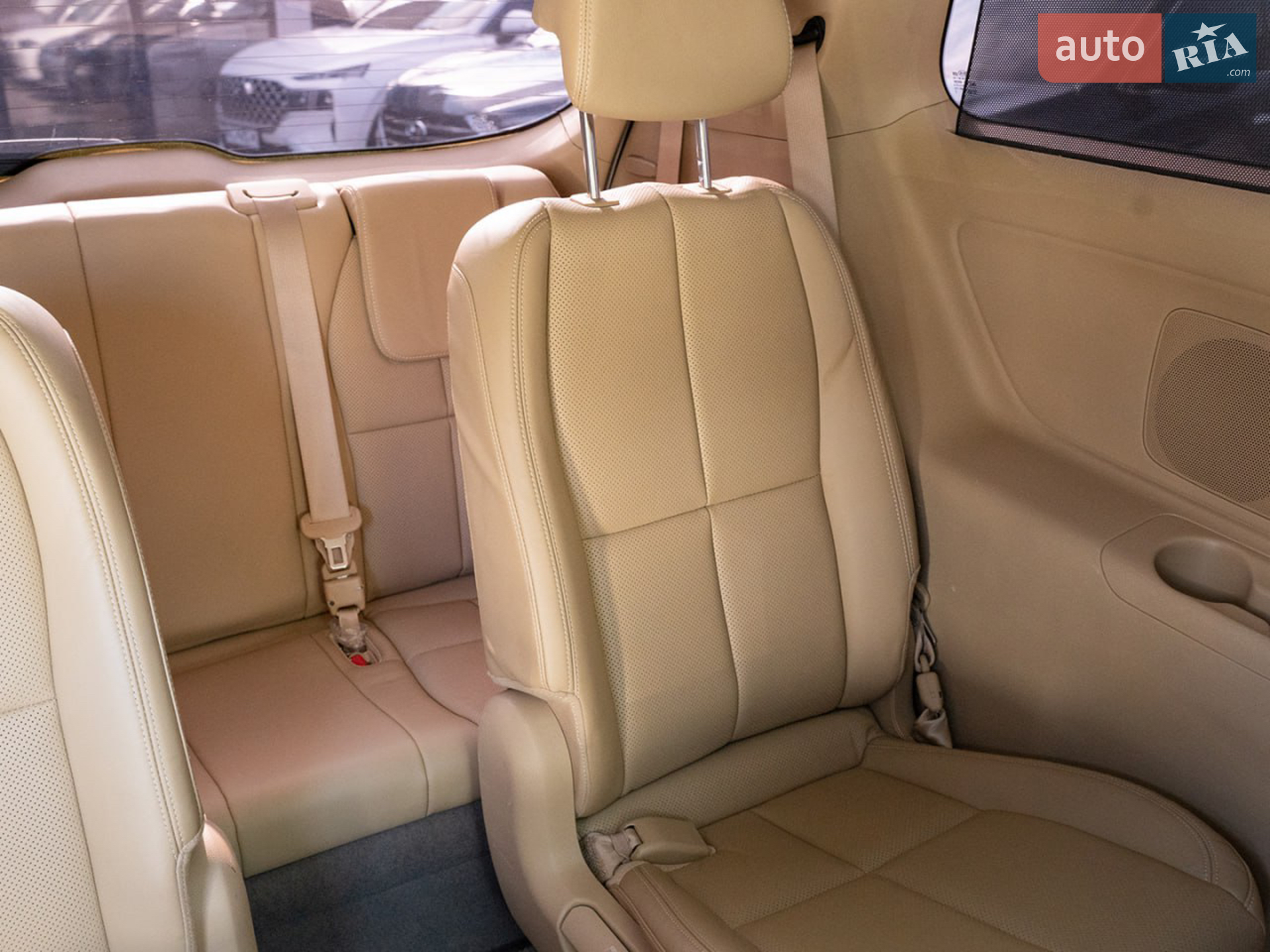 2014 Kia Carnival - мініатюра 43